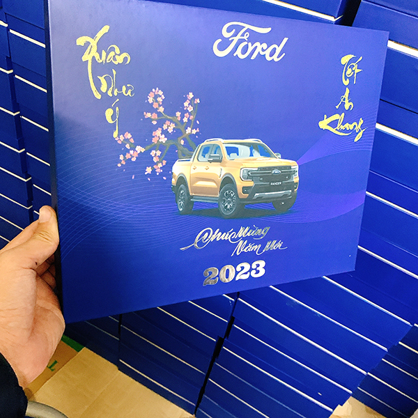 hình ảnh khách hàng tập đoàn Ford gửi phản hồi tốt cho sản phẩm quà Tết